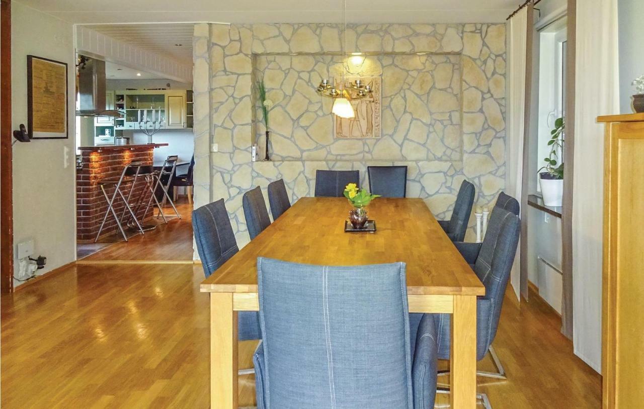 4 Bedroom Lovely Home In Hoeganaes Exterior photo